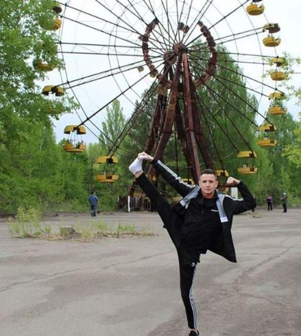 Молодежь прется в Припять чтобы сделать смешные фото
