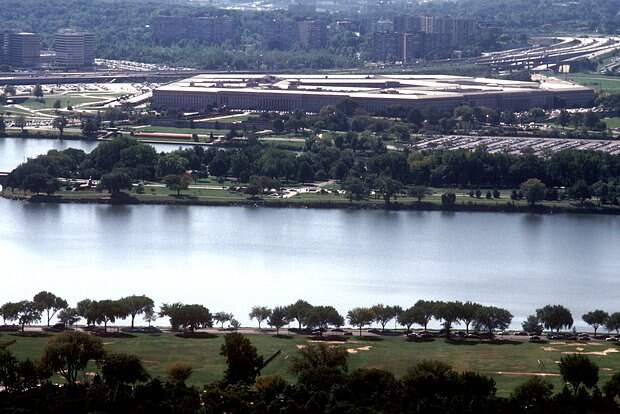 Пентагон внезапно отменил пресс-конференцию по Ирану