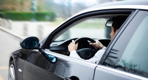 В ГИБДД напомнили, чем опасно вождение в жару