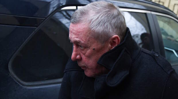 Освободившегося из колонии актера Ефремова заметили возле театра в Москве