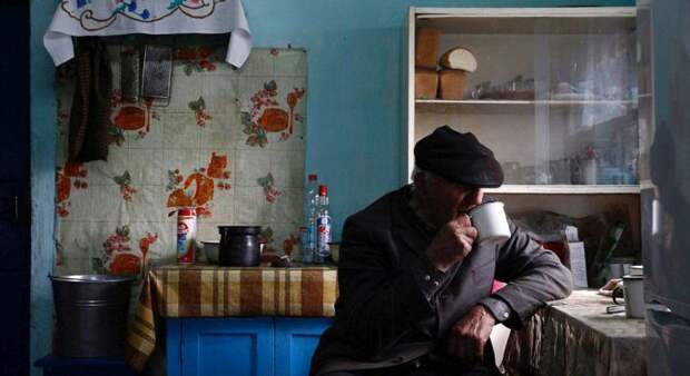 Жизнь в зоне отчуждения Чернобыльской АЭС (19 фото)