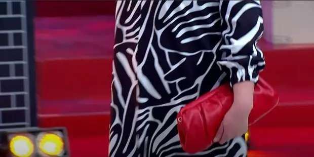 Женщину из Саранска сильно изменили на "Модном приговоре" подобрав 3 образа на пышную фигуру