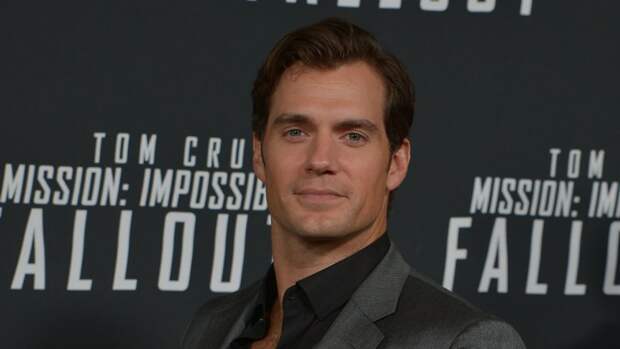 The Superman actor, who plays Geralt of Rivia, leads a growing cast in the upcoming fantasy saga.