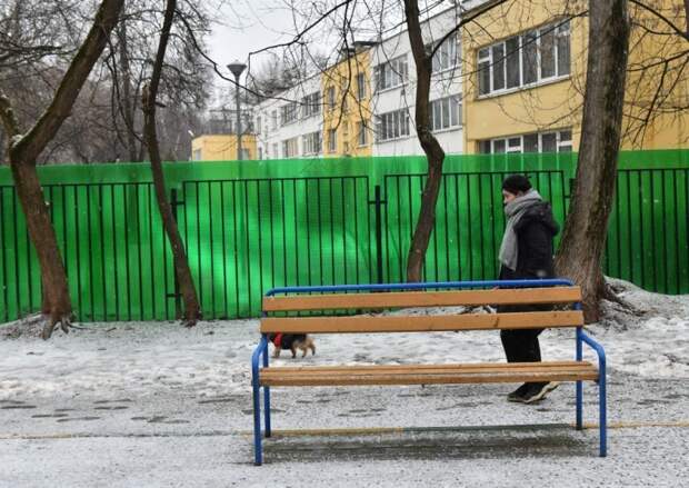 Татьяна пойдем на скамейку