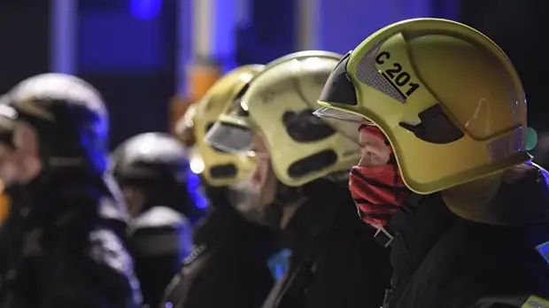 Двое извлечены из-под завалов после взрыва в Гатчине