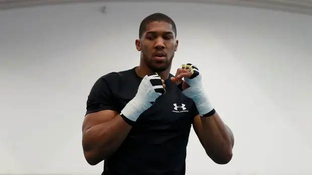 Промоутер Джошуа заявил о желании организовать реванш с Руисом в Великобритании