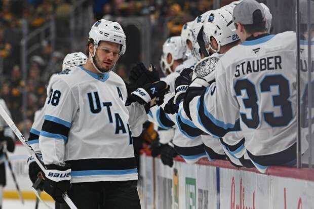 Чикаго разгромил Юту — 4:0. Результат матча 26 февраля в регулярном чемпионате НХЛ