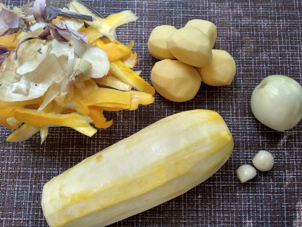 Котлеты по постному рецепту (честно говоря, они гораздо вкуснее кабачковых)