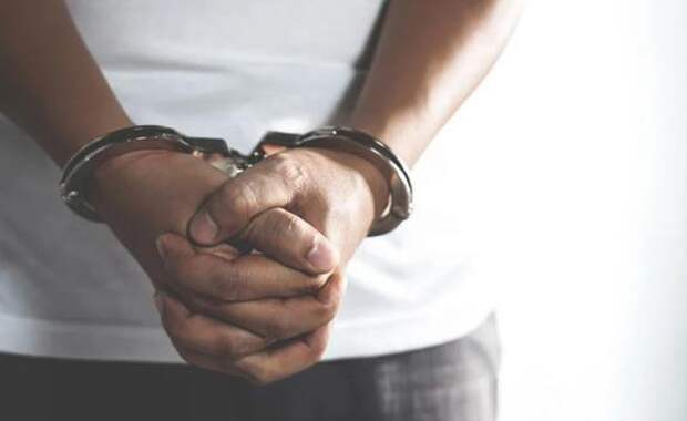 Задержан глава МВД по Василеостровскому району Сердюков