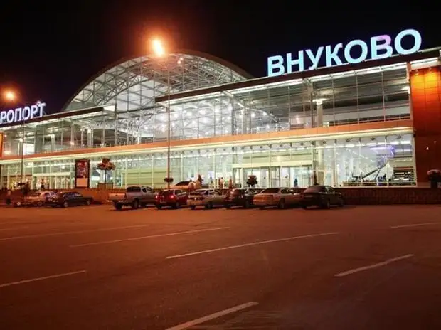В аэропорту Внуково ввели режим простоя