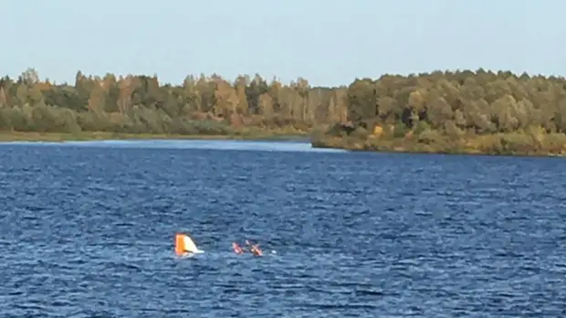 В МЧС заявили о несанкционированном вылете упавшего в Волгу самолёта