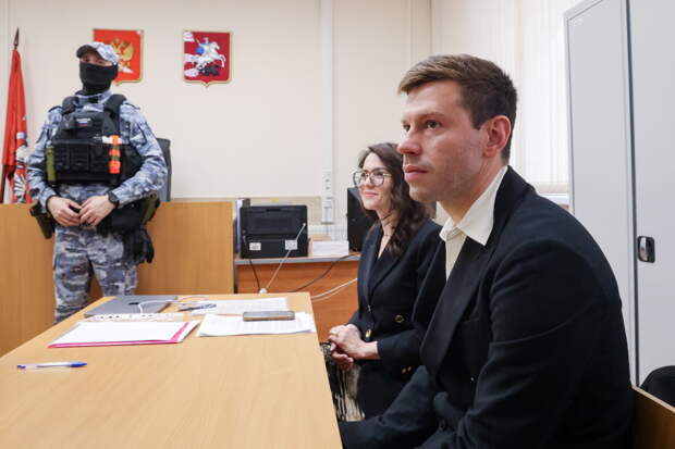 Очная ставка спасла футболиста Смолова от мошенников