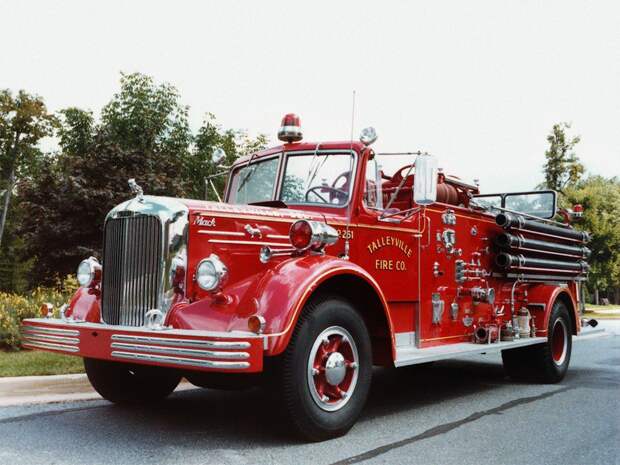 Mack L-85 Firetruck 1954 г. пожарная машина, пожарная техника, пожарный автомобиль