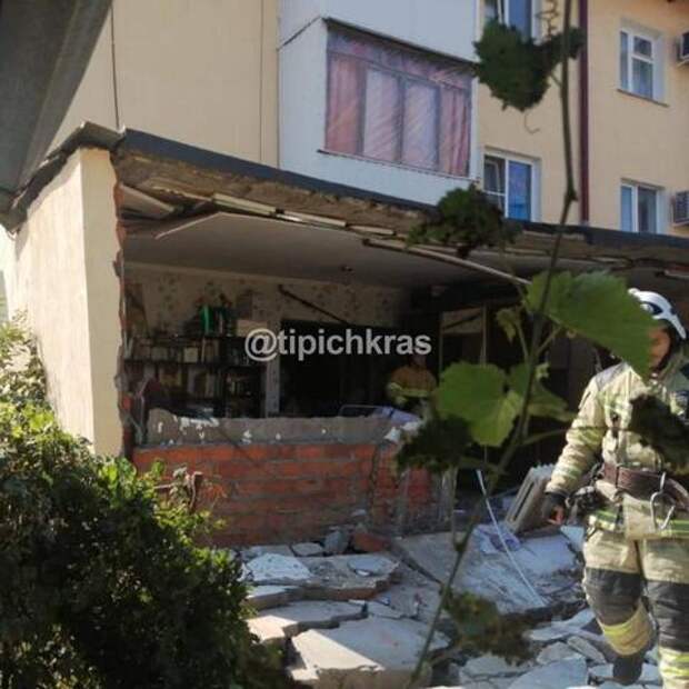 В Туапсинском районе взрывом снесло стену пристройки