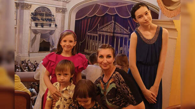 «Осталась без паспорта и пособий на детей»: МВД после запроса RT помогает многодетной матери получить гражданство РФ