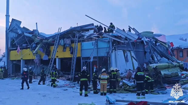 В СТЦ назвали возможную причину обрушения торгового центра в Новосибирске