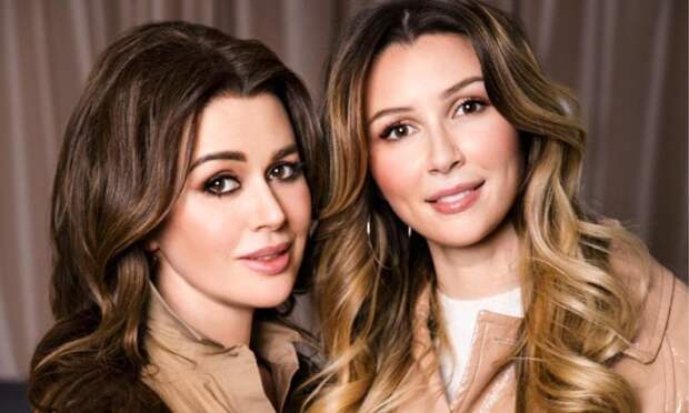 Анна Заворотнюк, Алсу, Сергей Лазарев и другие: российские звезды поделились семейными снимками в честь Дня матери