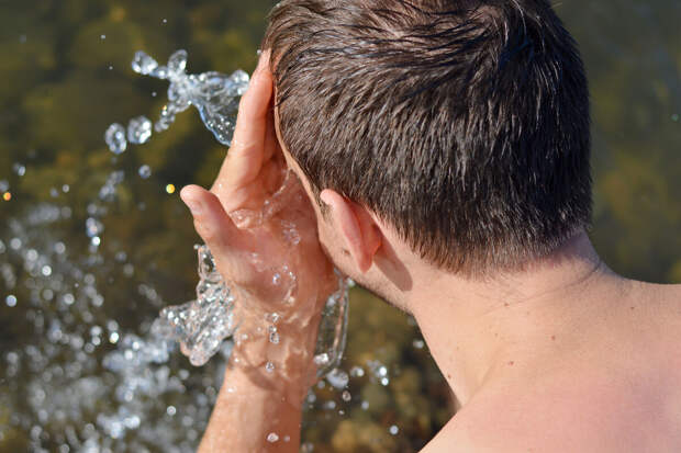 Shot: туристов из РФ могут депортировать из Чили из-за прогулки на гидроциклах