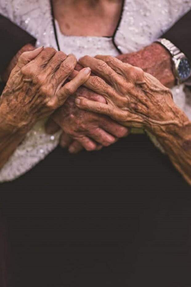 Влюбленные супруги устроили фантастическую фотосессию в честь 65 лет со дня их свадьбы