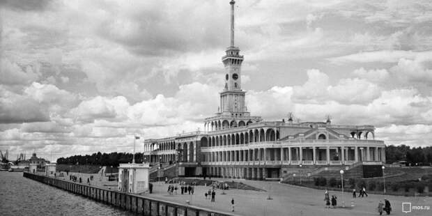 Речной вокзал. Фото из архива