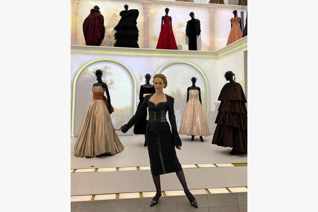 Жена российского бизнесмена отметила день рождения в музее Dior в Париже