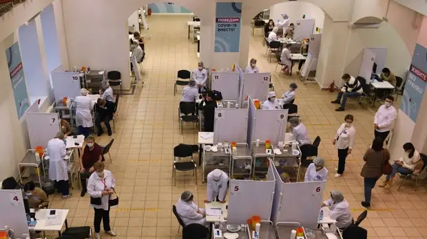 Скончались 811 человек: в России выявлено 18 233 новых случая коронавируса