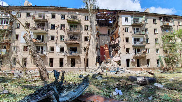 Захарова: в атаках на Херсонскую область и Луганск виден натовский почерк