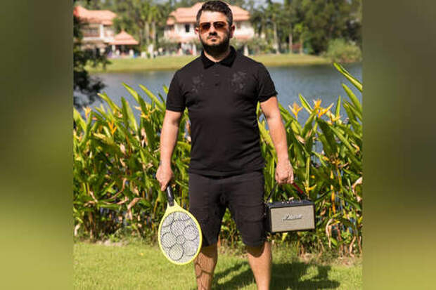 Комик Михаил Галустян опроверг слух, что создает сатирическое СМИ