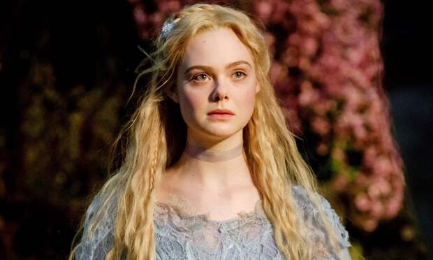 Королевские корни и кино с пеленок: 7 фактов об актрисе Эль Фаннинг