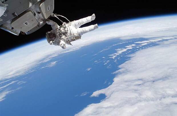 Space Photos 2010_8