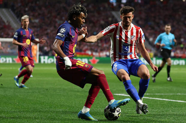 "Атлетико" проиграл "Барселоне", но вышел в полуфинал Лиги чемпионов