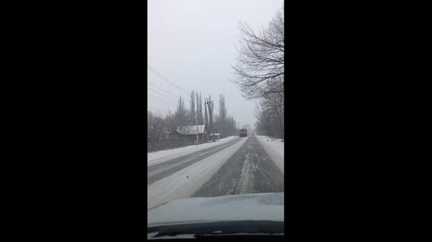 Расчистка и посыпка автодорог Торезского округа https://t.me/webmoney_dn/311901Video: Клип