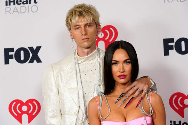 Us Weekly: актриса Меган Фокс бросила Machine Gun Kelly из-за фото с их дочерью