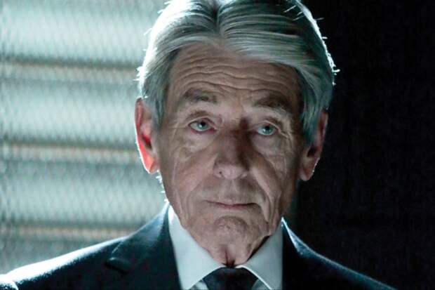 Актер из фильма «Бэтмен: Начало» Джон Нолан скончался в возрасте 87 лет