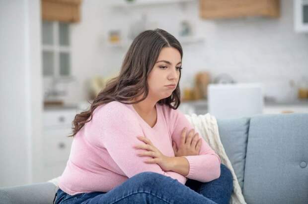 «Все считают меня жирной!» – расстраивается Вика, но делать ничего не хочет