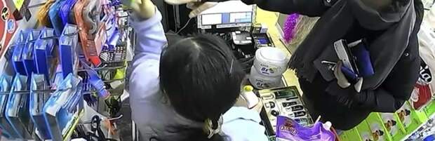 Женщина подделывала чеки об оплате в Алматы