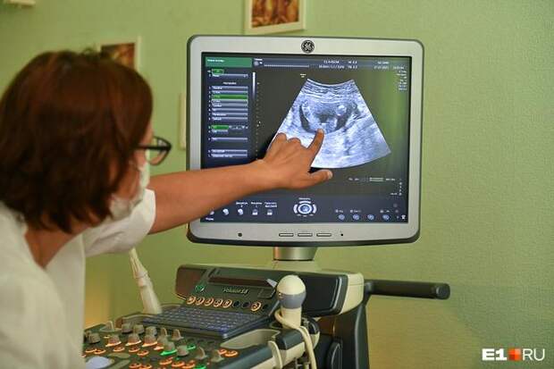 Красноярцы поспорили из-за закона против склонения к абортам