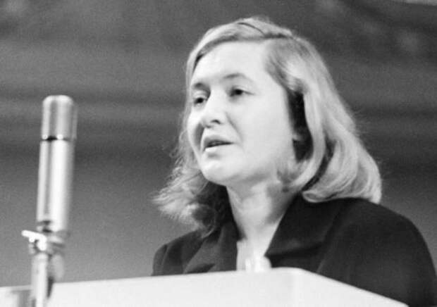 Юлия Друнина | Фото: chtoby-pomnili.com