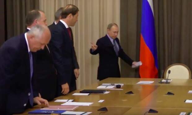 Рогозин нарвался на молниеносное замечание от Путина по поводу внешнего вида на совещании в Сочи 
