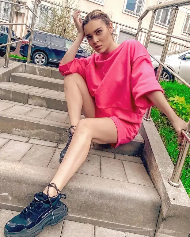 Алина Загитова показала фото без макияжа