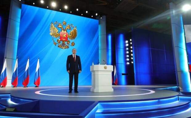 «Голосовать за Путина будем уже в этом году». Что сказал президент и как это понимать