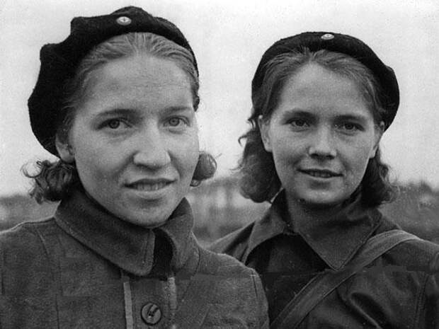 Женщины времен Великой Отечественной (27 фото) Женщины времен Великой Отечественной (27 фото)