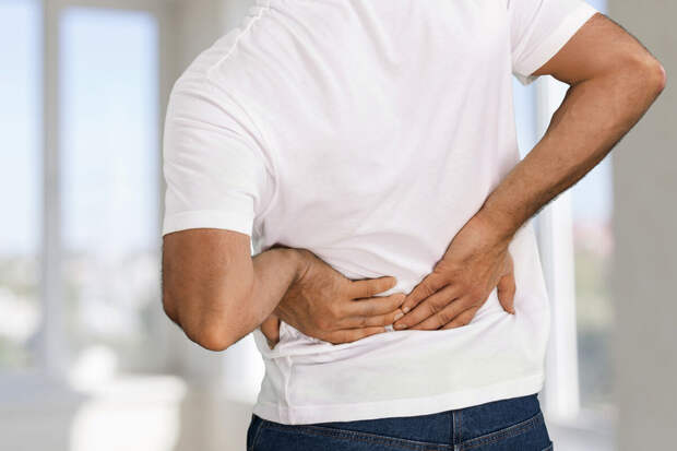 Невролог Аникина: при боли в спине необходимо обратиться за помощью к врачу