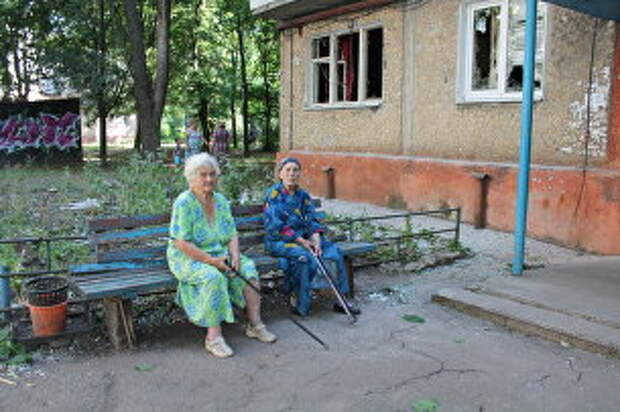 Последствия обстрелов Донецка украинскими силовиками. Архивное фото