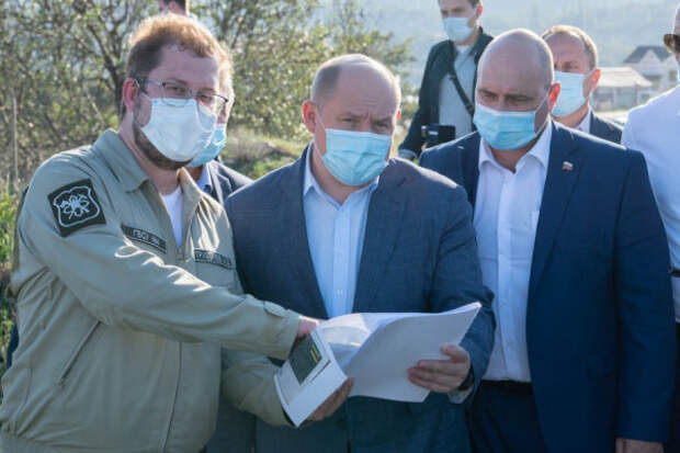 Губернатор Севастополя проверил строительство объектов, направленных на решение вопроса дефицита воды