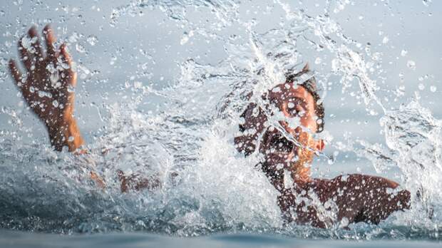 panicked swimmer drowning