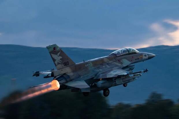 Израиль атакует Ливан, заявляя, что на него перемирие якобы не распространяется