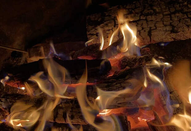 В МЧС рассказали, как долго спасатели ехали на место пожара в Адыгее