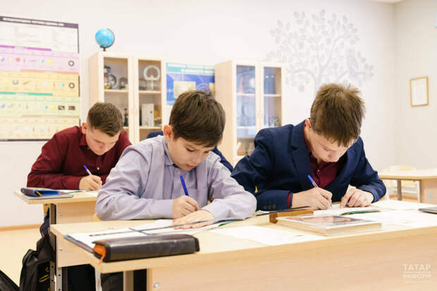 Казанда 2 февральдә укучыларны янәдән дистанцион укытуга күчерәчәкләр