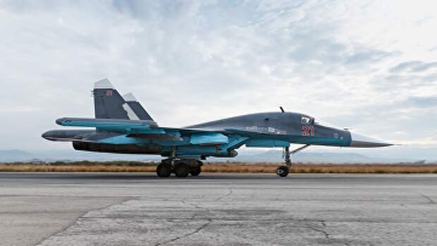Российский истребитель-бомбардировщик Су-34. Архивное фото